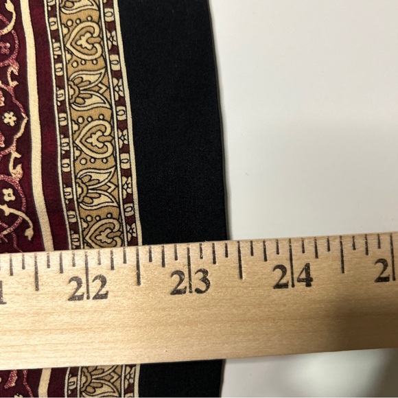 Talbots Silk Skirt Women’s 12 Black Gold Print Career Casual Invisible Zip - Picture 7 of 11